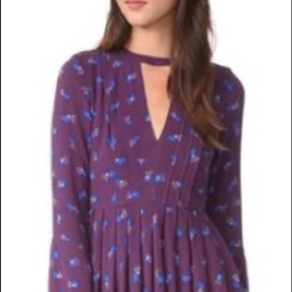 Free People Women’s dress Category, Purple w/ flowers; keyhole Dress in Size 4